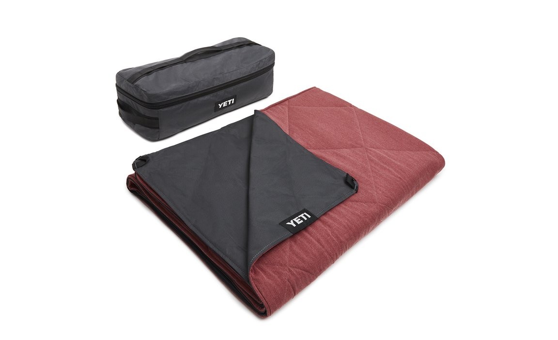 26010000022 Yeti Lowlands Blanket Fireside Red 26010000022
