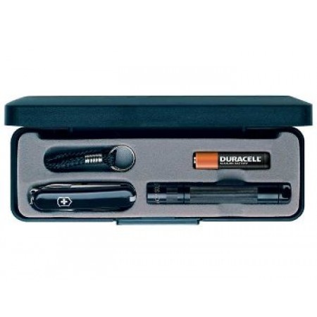 Mag-Light Solitaire Flashlight and Classic Knife Combo Pack/Black, includes: flashlight, Victorinox classic Swiss Army knife, and alkaline batteries. Mag-Light Solitaire Flashlight and Classic Knife Combo Pack/Black, includes: flashlight, Victorinox classic Swiss Army knife, and alkaline batteries.