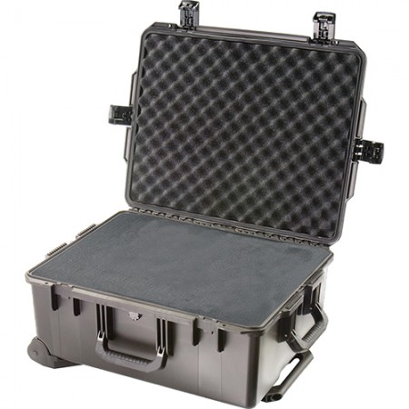 PELICAN STORM CASE/Black with foam, internal size 22x17x10, four press and pull latches, soft grip handles, two padlockable hasps, in-line wheels, telescoping handle, vortex valve, watertight IM2720-00001