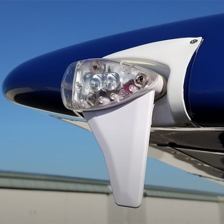 UAVIONIX SKYBEACON TSO NAV STROBE LIGHT / ADS-B OUT FOR CERTIFIED AIRCRAFT UAX-90032-01